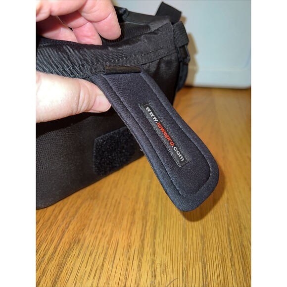 Lowepro Black Travel Shoulder Camera Bag Adjustable Strap Pre-Owned - Picture 7 of 8